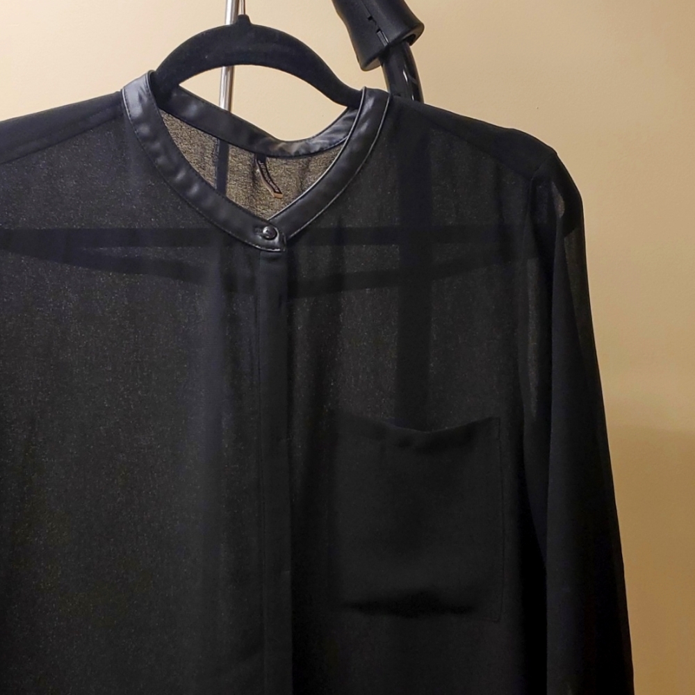 Sheer tunic blouse - Picture 4 of 4